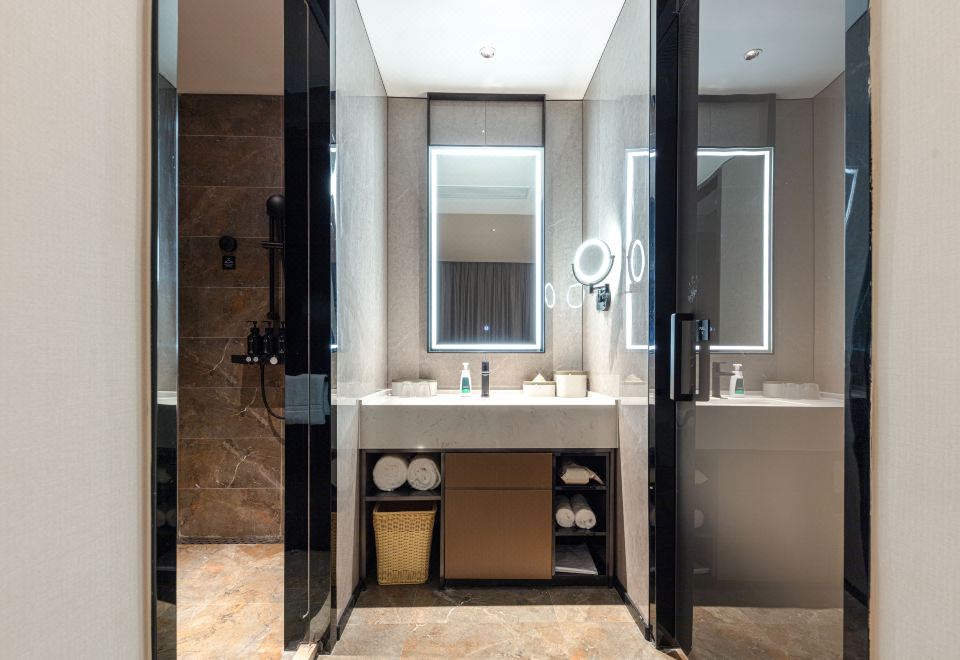 行政套房（無線投屏+小冰箱+智能馬桶）