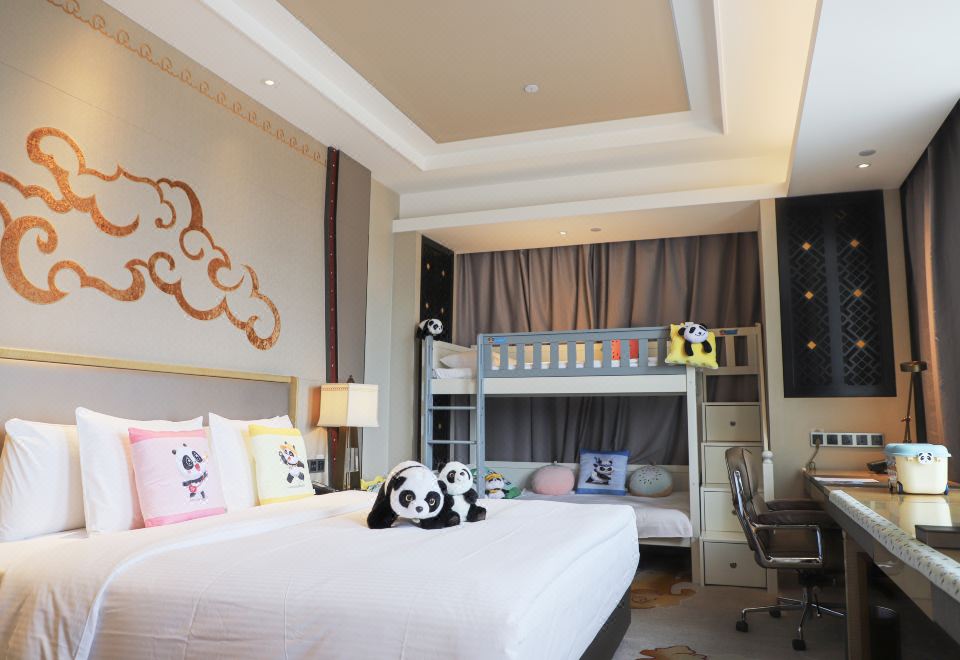 高原熊貓主題親子房