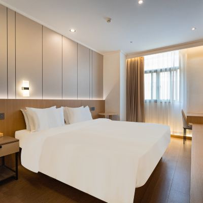 0壓甄享大床房（投屏電視） 品睿飯店（上海虹橋國際機場店）優惠