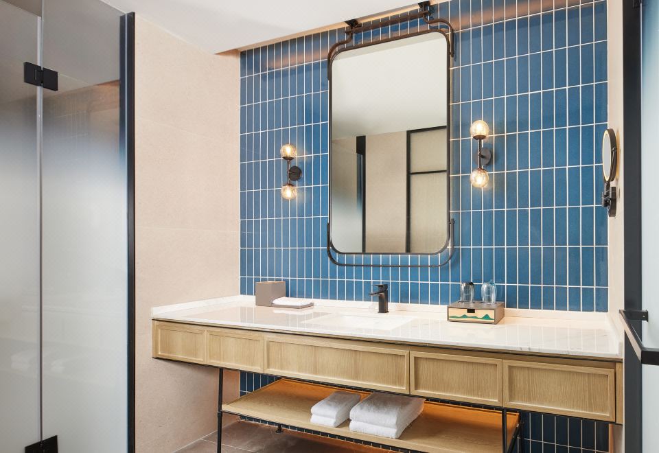 Four Points by Sheraton Xuancheng JingxianPremium King