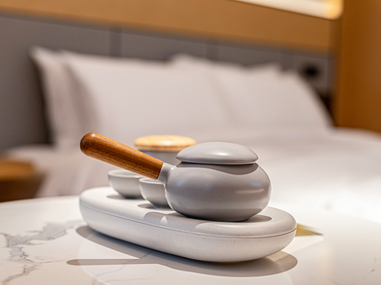 商务大床房（65寸投屏大电视+小冰箱+金可儿床垫）