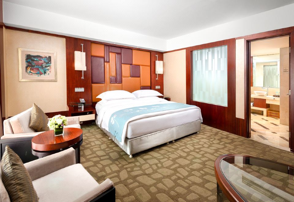 Kuntai Royal Hotel BeijingExecutive Family Room