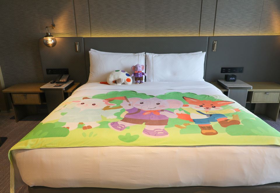 诺亚的丛林探险主题大床房