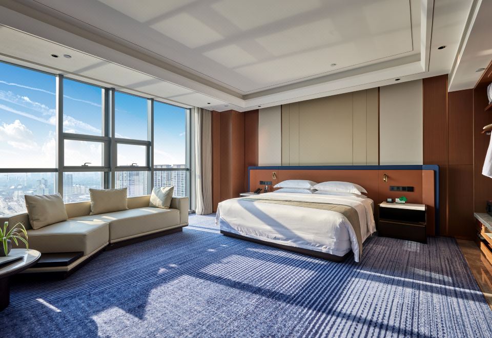 至尊湖景套房+獨立會客廳+浴缸+無煙樓層