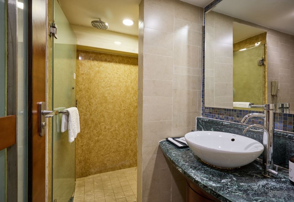 LOFT商旅套房【大空間+動靜分離+金可兒床墊】