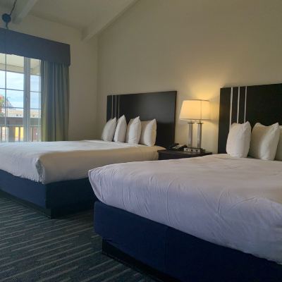 Deluxe Two Queen Beds Fireside Inn Promo Code