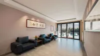 Wutai Mountain Qianmo Hotel (Wanfo Pavilion)