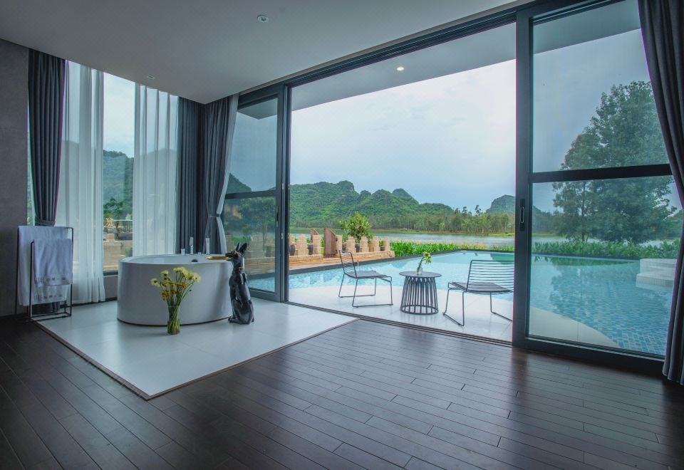 270 ° Lake-View Twin Room With Private Terrace