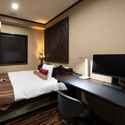 Economy Double Room -Smoking lounge Access