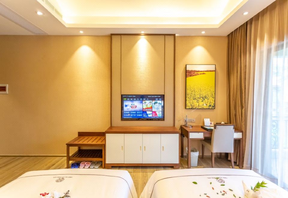 Yuetianxia Hot Spring HotelVilla - 6-Room, Near Water (Area B)