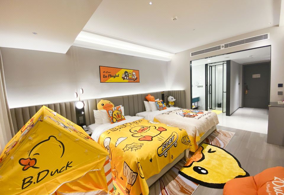 B.duck小黄鸭行政亲子房