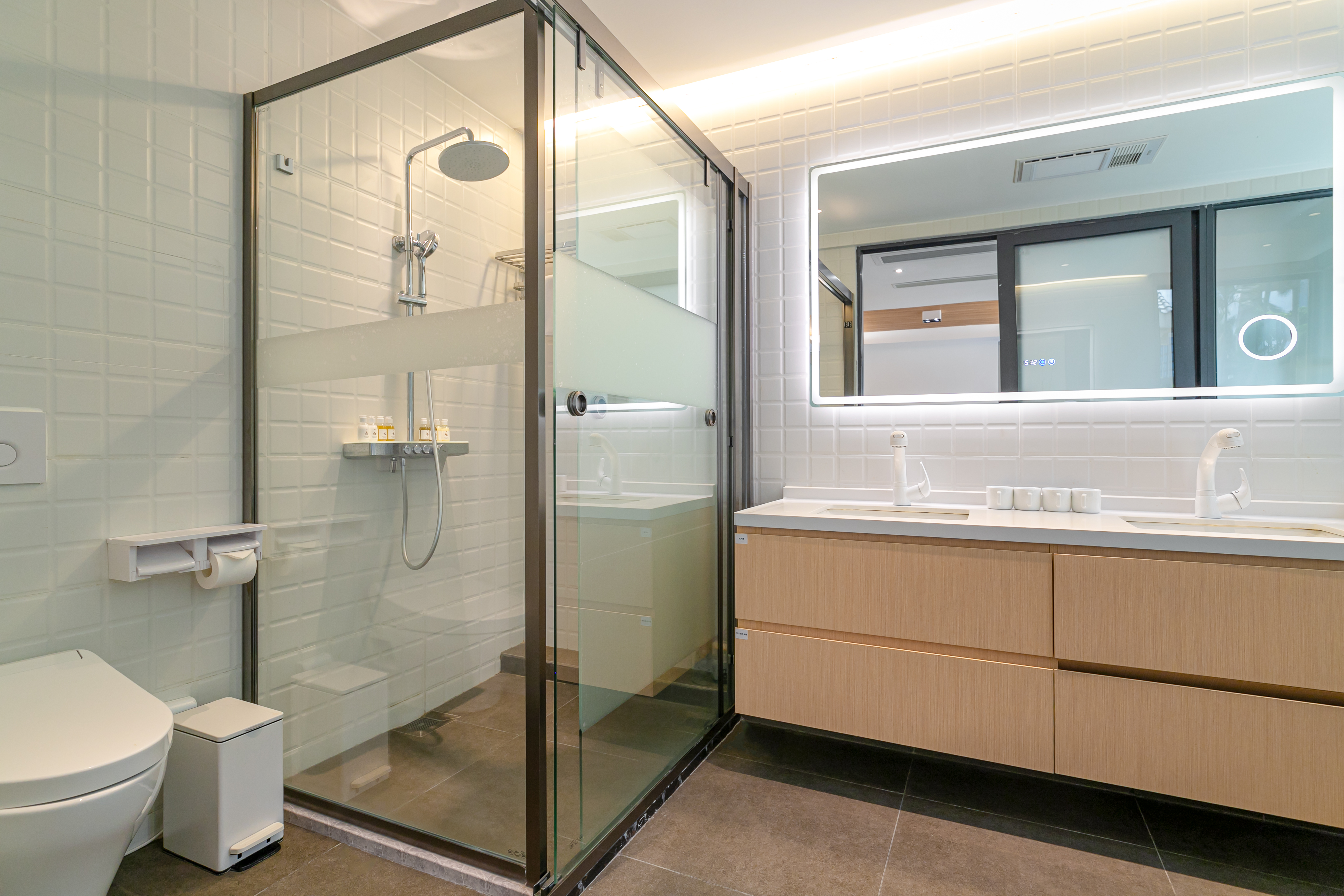 私湯Loft三床房|室內泡池+自動麻將桌+冰箱