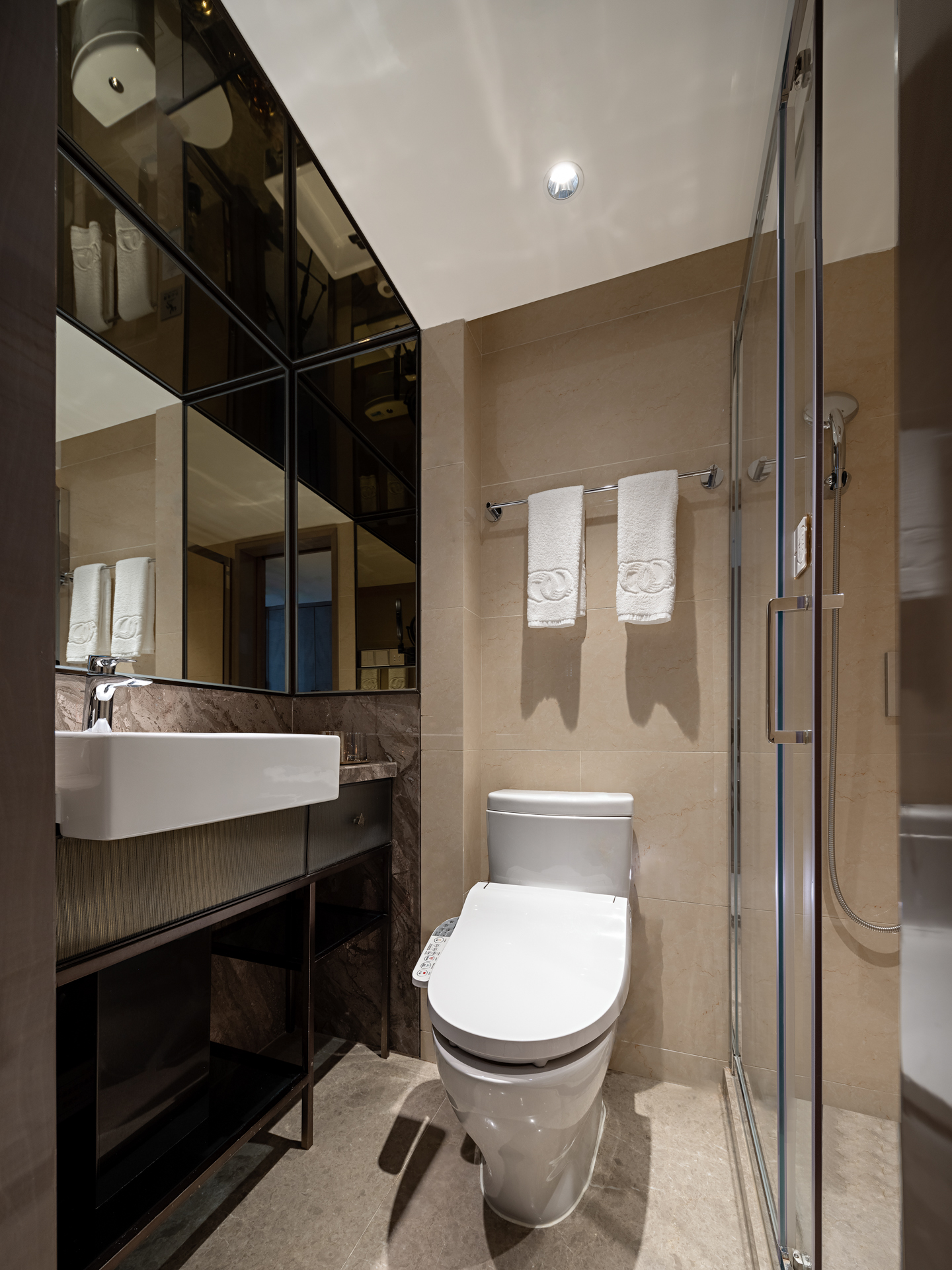 180°全湖景行政雙床房