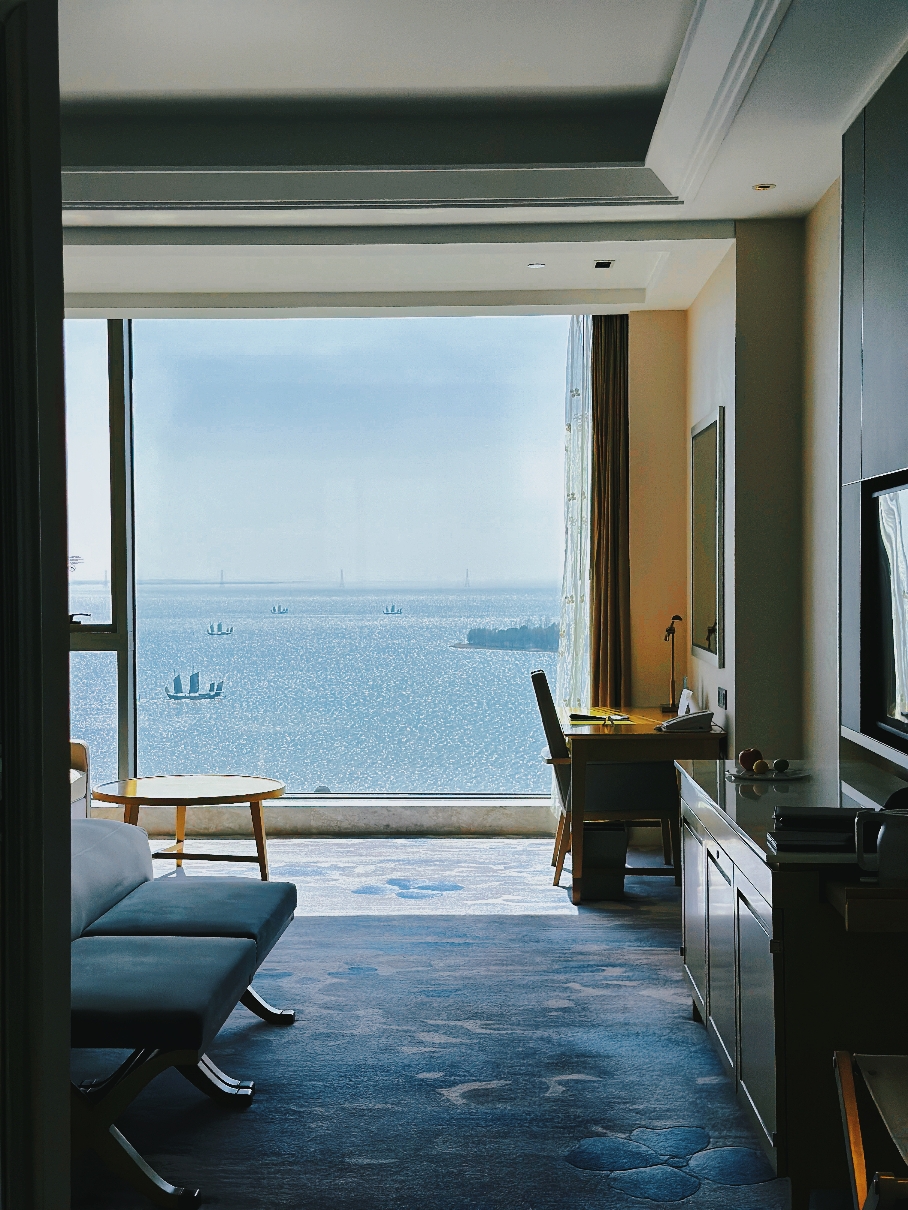 高空俱樂部180度全湖景大床房