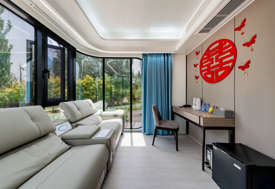 豪華太空艙大床房-豪享270度園林美景