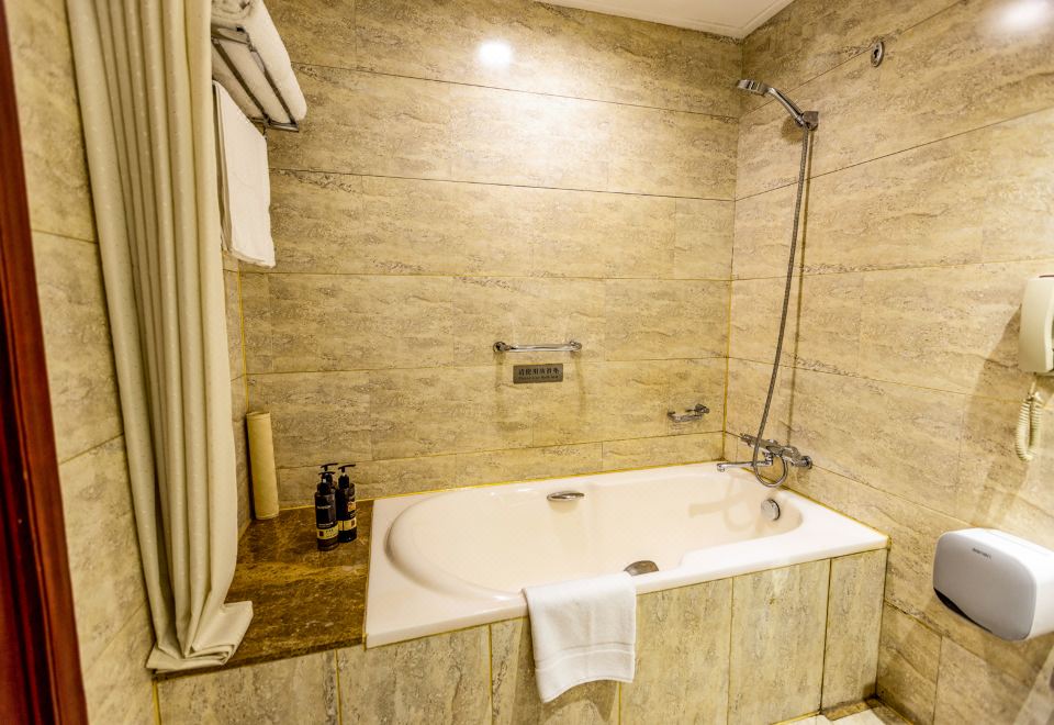 城景豪华大床房