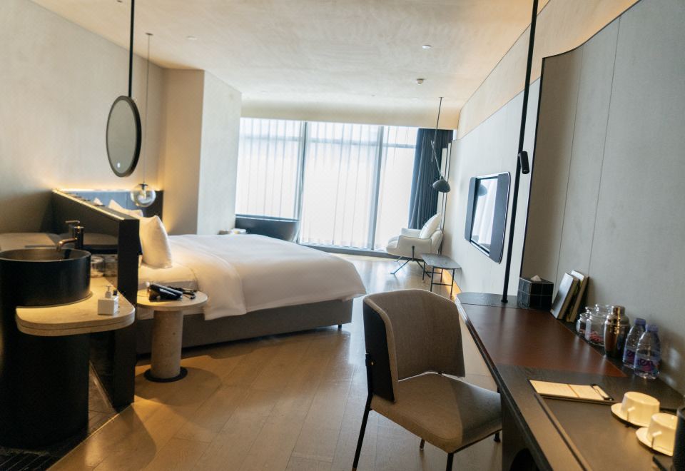 ICON LAB Hotel Shenzhen FutianICON Sea View Queen Bed Room