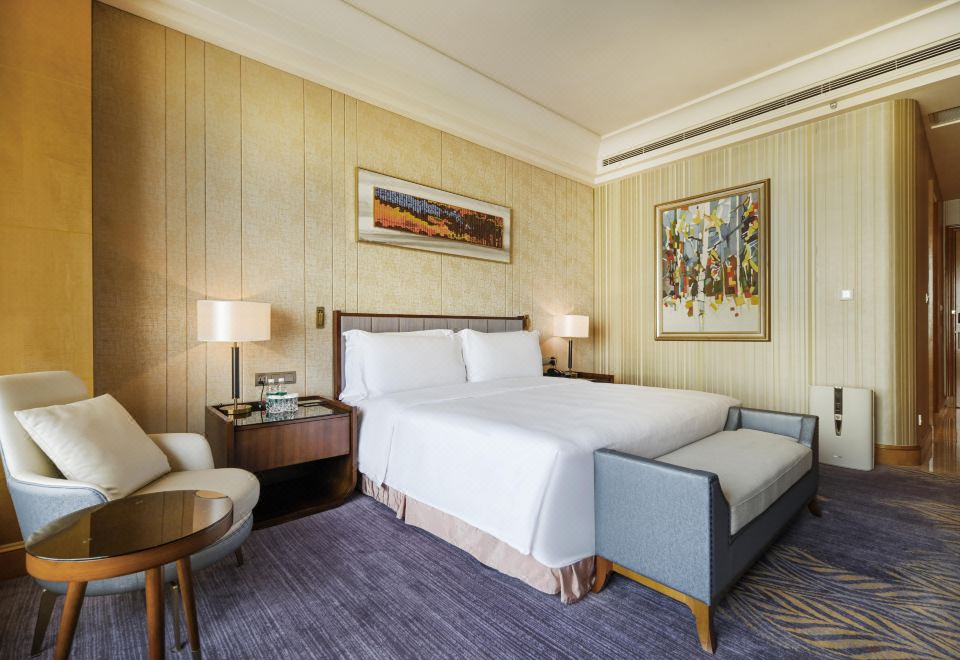 Chateau Star River QingdaoExecutive Sea-view Queen Room