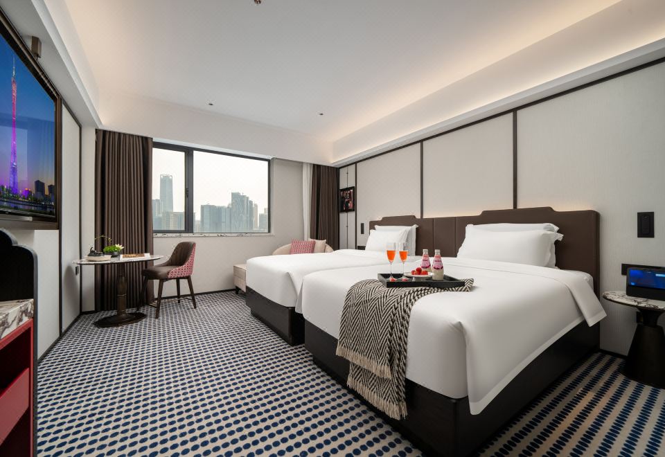 悦享双床房（电动窗帘+智能马桶+视野开阔）