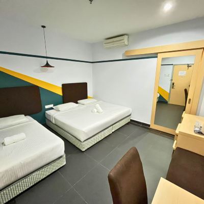 Bilik 3 Pax Kupon Sky Hotel Selayang