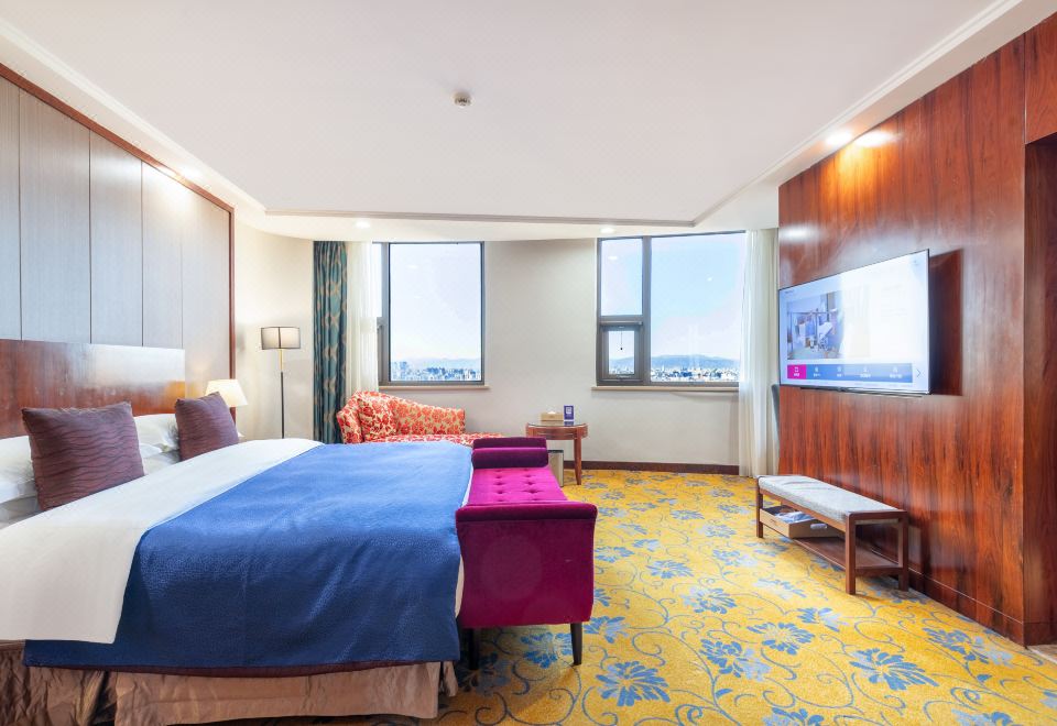 Zhongle Six Star HotelDeluxe Queen Room