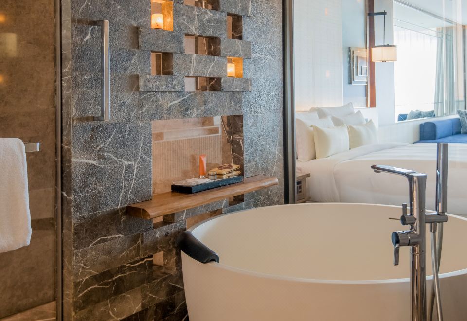 The Anandi Hotel & Spa ShanghaiExecutive Healing Bathtub King Room With Energy Recovery Workshop