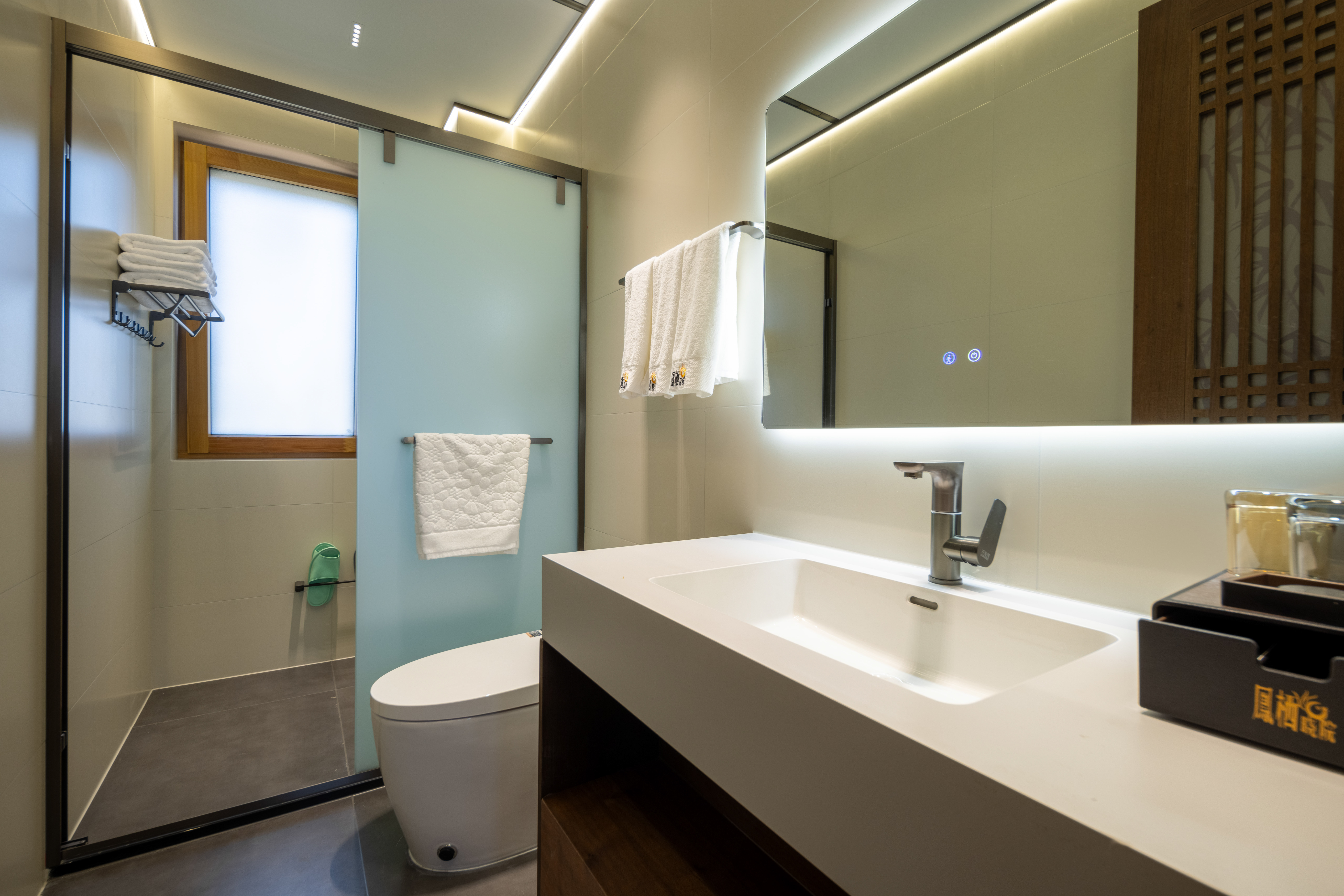 平城故事亲子房|智能客控+高清投影+可控温度直饮机