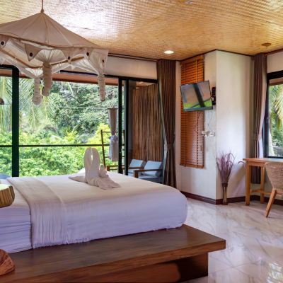 Seaside Pavilion Deluxe Room