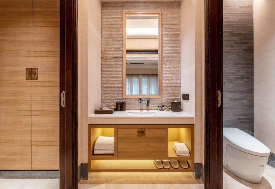 尊荣大床麻将套房（室内私汤）