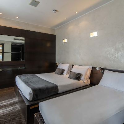 三人間 阿卡德米亞酒店優惠