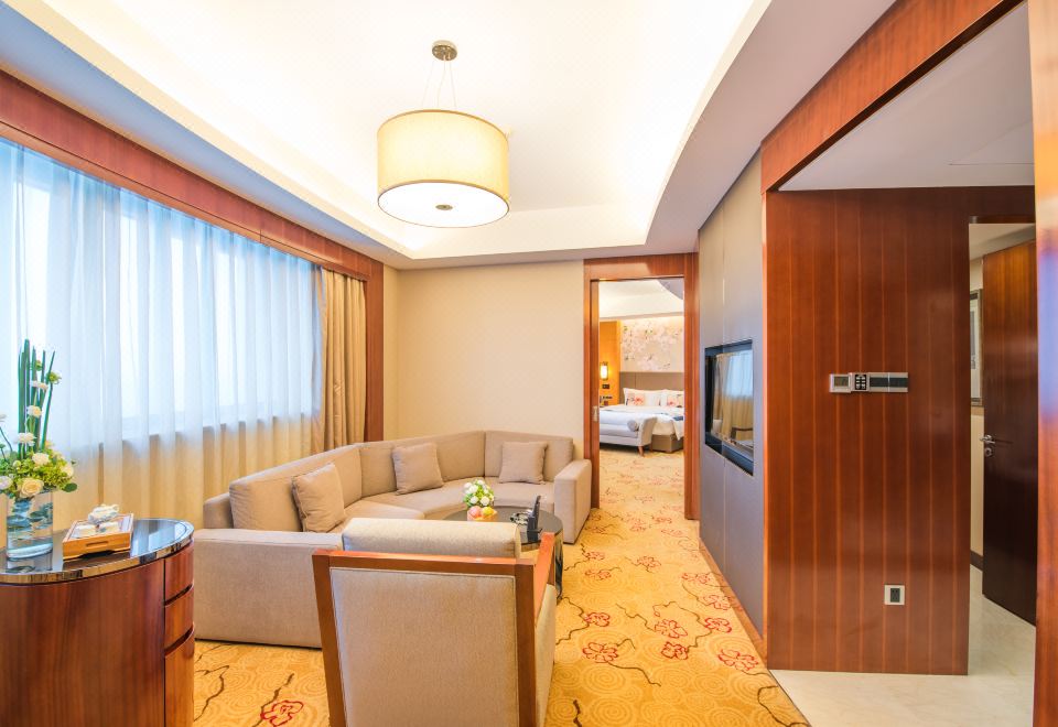 PRESTIGE SUITE, Club Millésime Access, 1 King Bed