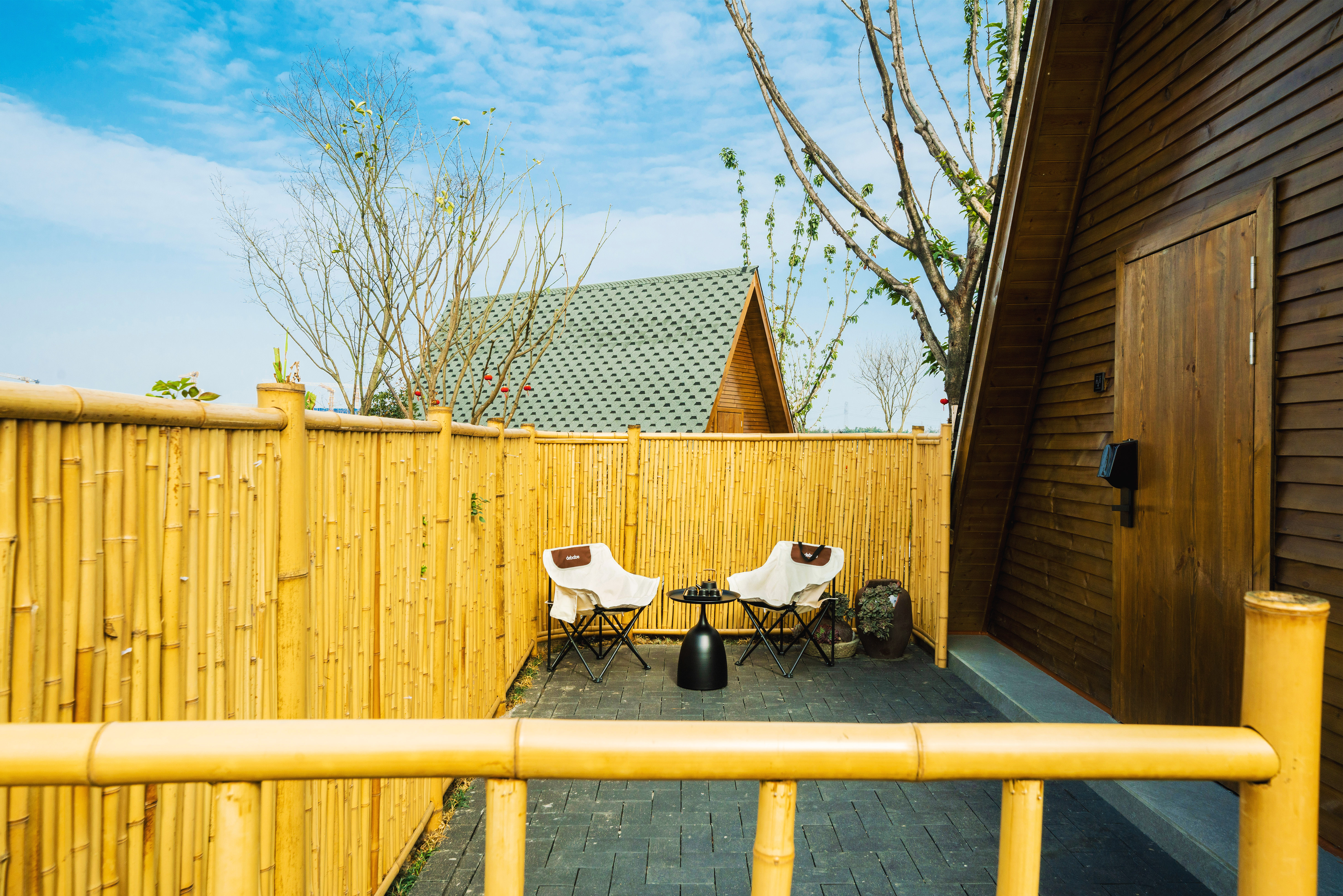 云海.360°湖景大床房「湖景陽臺·陽臺浴缸·湖景花園」