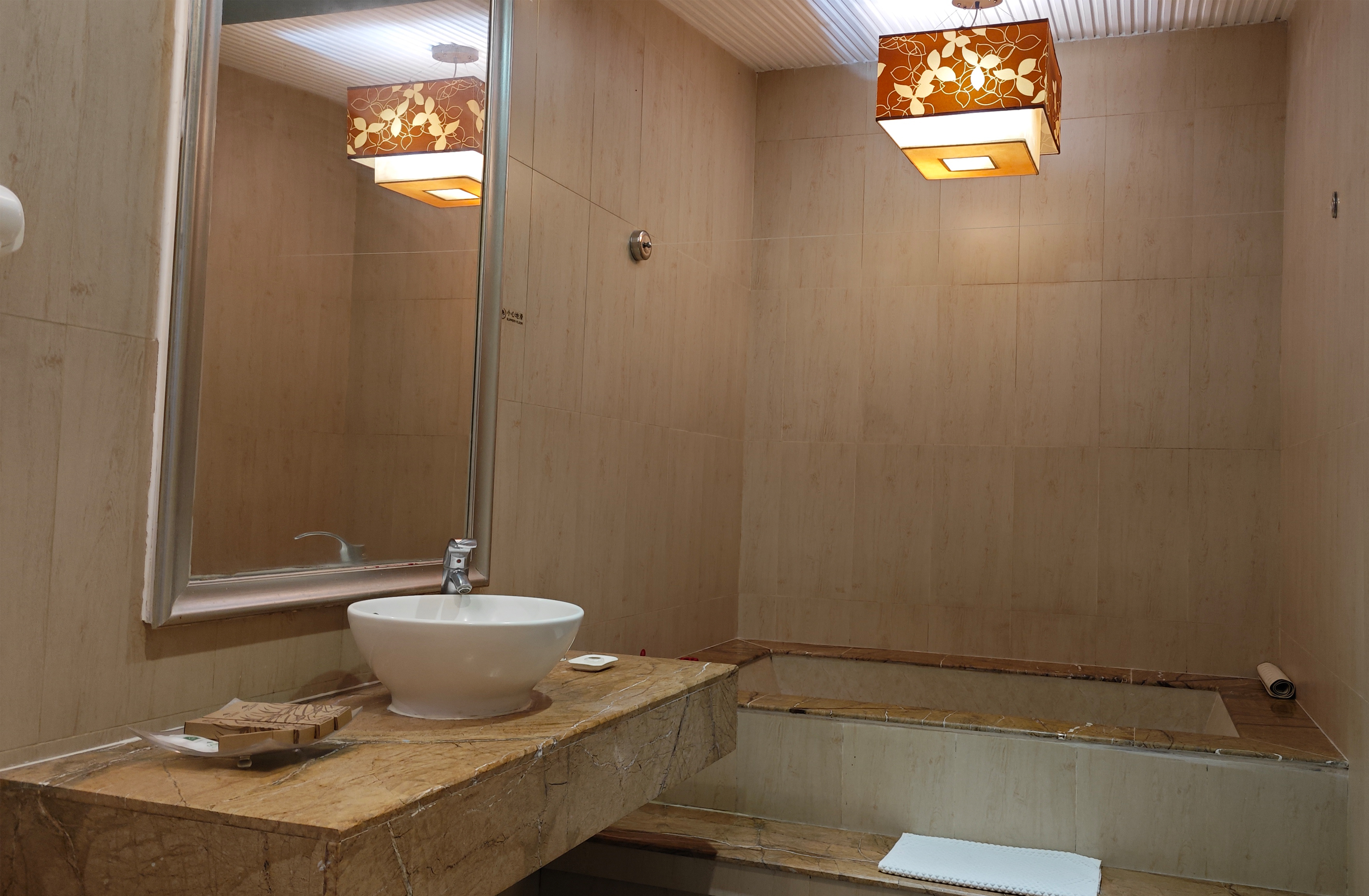 家庭亲子房|独立温泉池