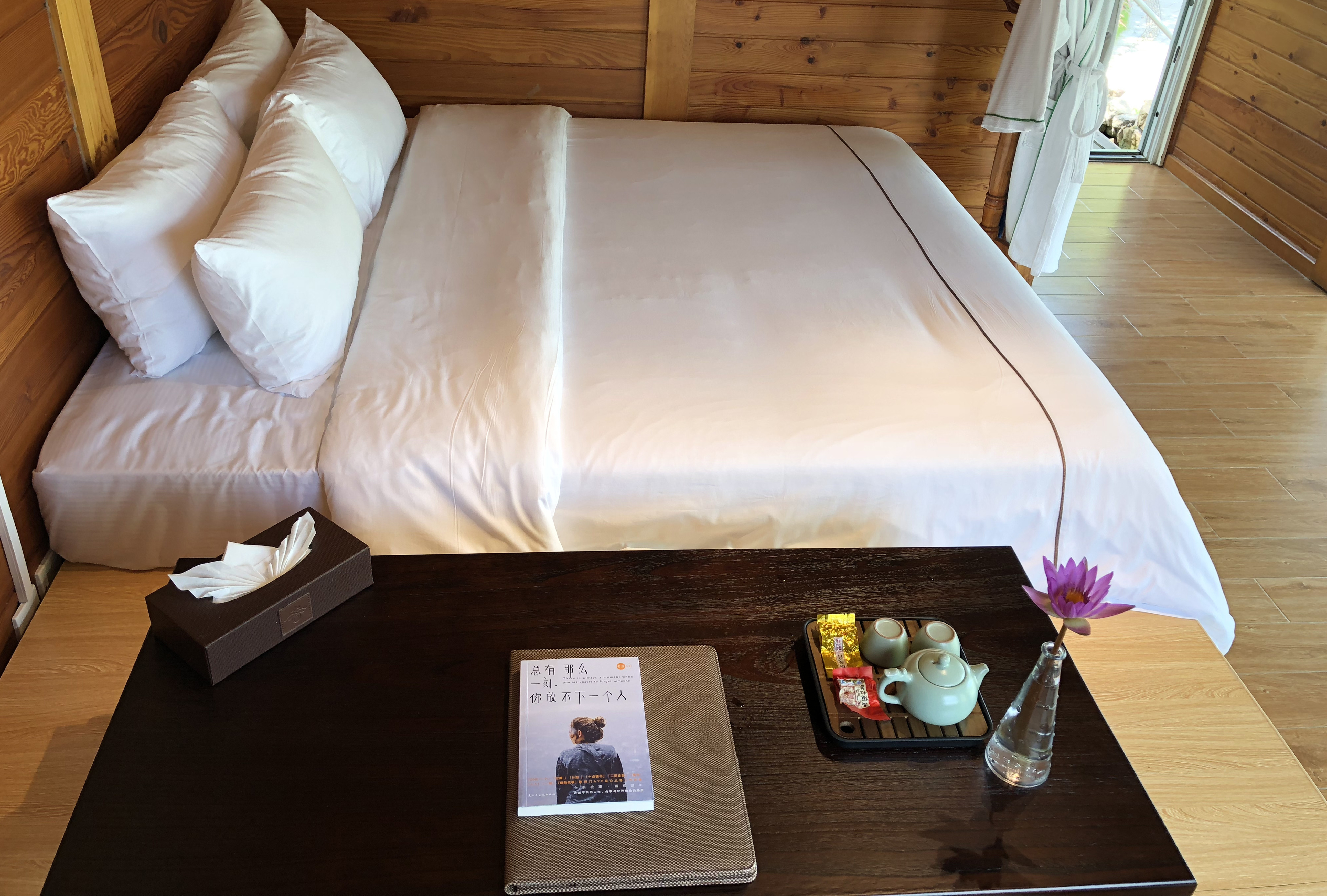 河景瑞士木屋房|独立温泉池