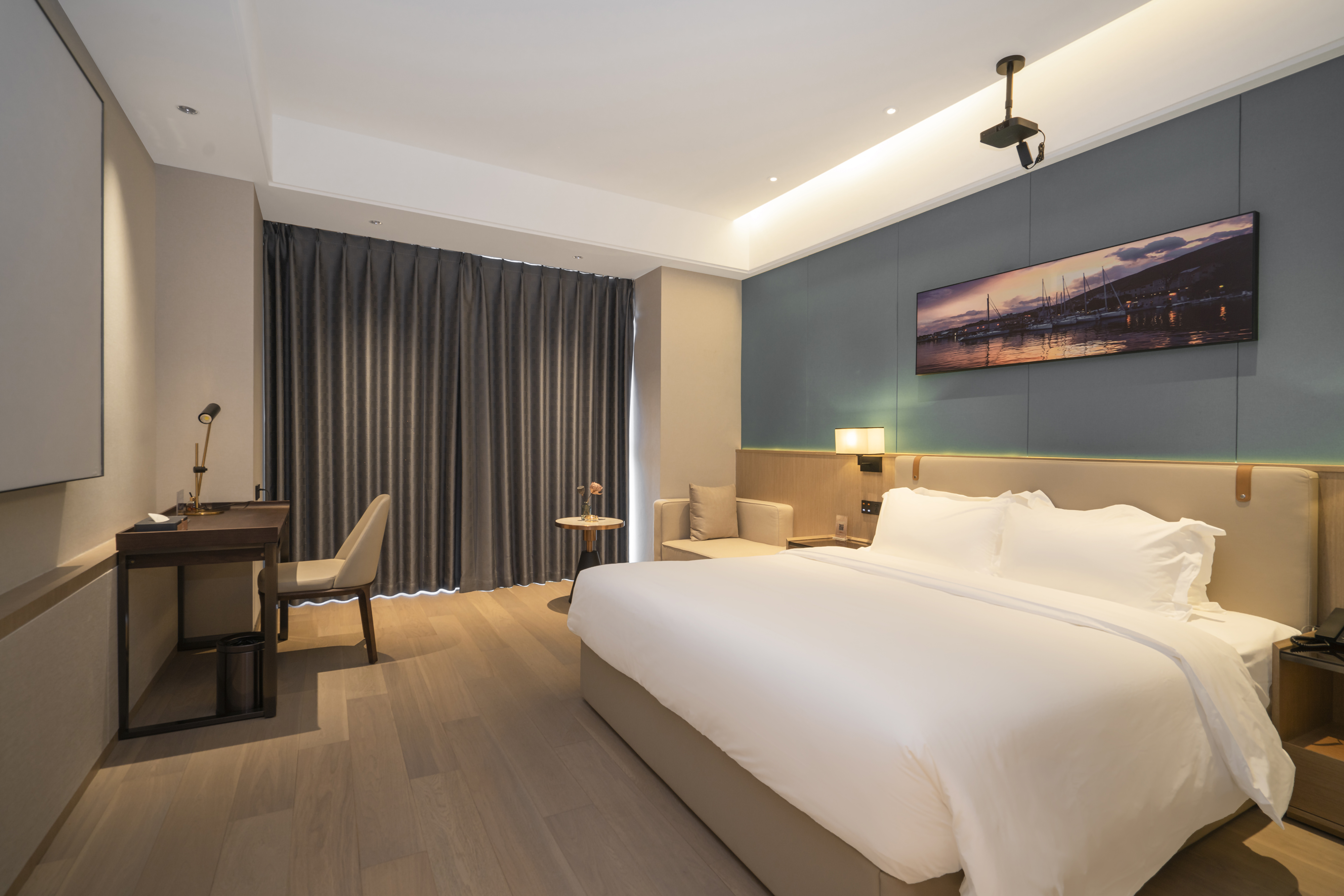 影视大床房【品牌巨幕投影+助眠床垫+羽绒恒温被芯】