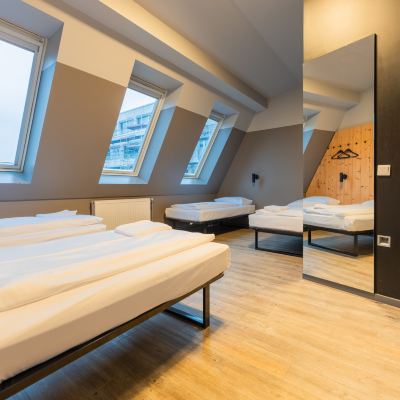 Family Room for 4 - Ensuite Generator Hostel Mitte Berlin Promo Code