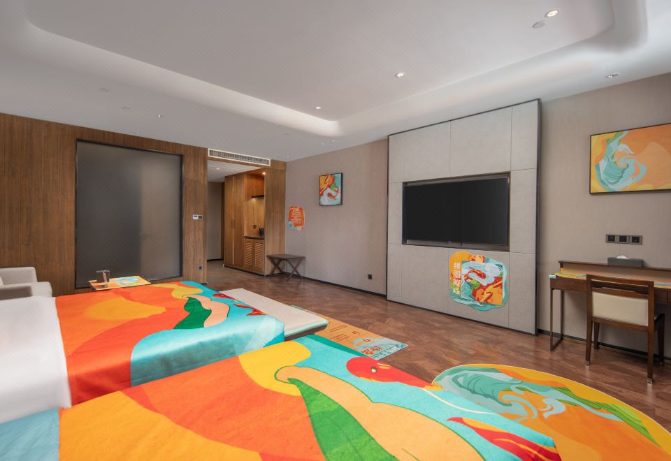 PINLAKE RESORTHudang Liyue Family Room