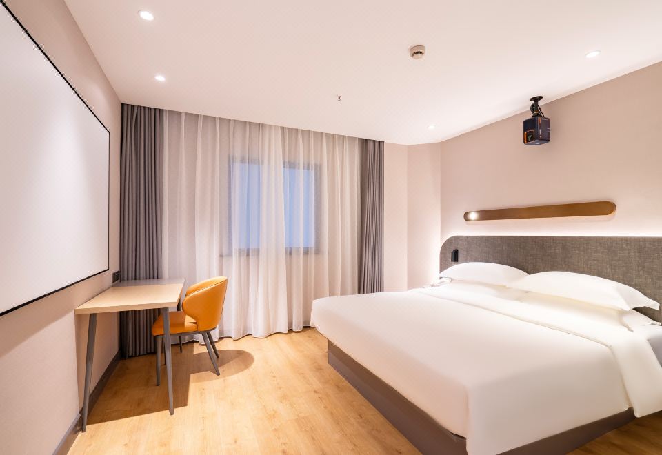 影音房「百寸巨幕高清影院+SVIP影視暢享+語音客控+靜享舒適好睡眠」