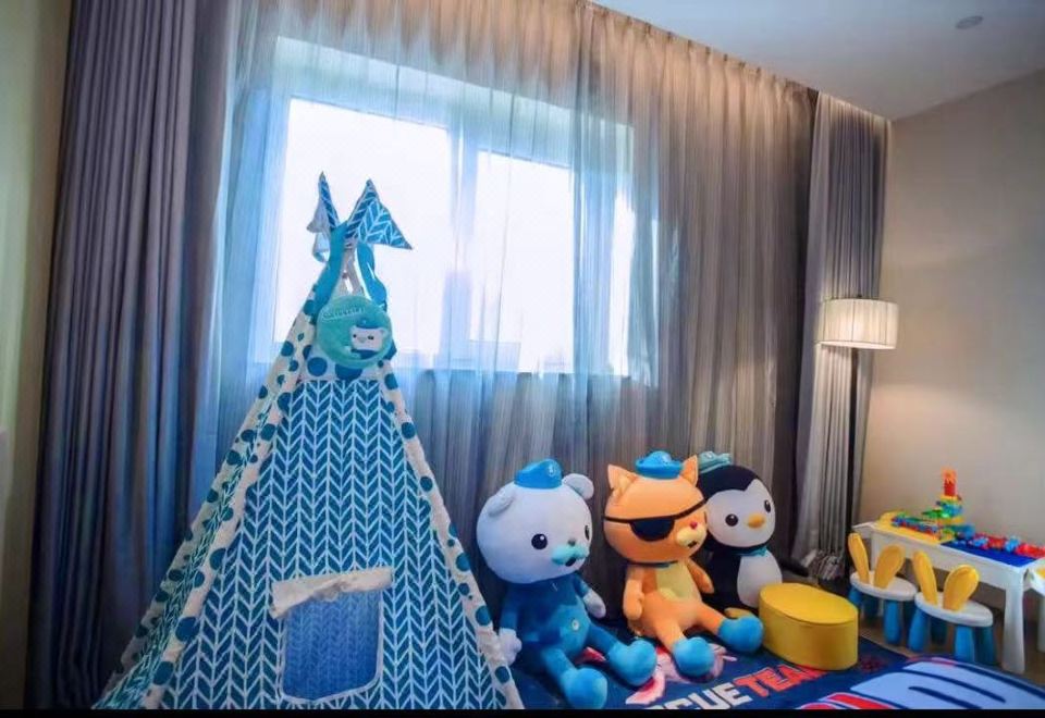 亲子大床房（小冰箱＋深度睡眠枕）