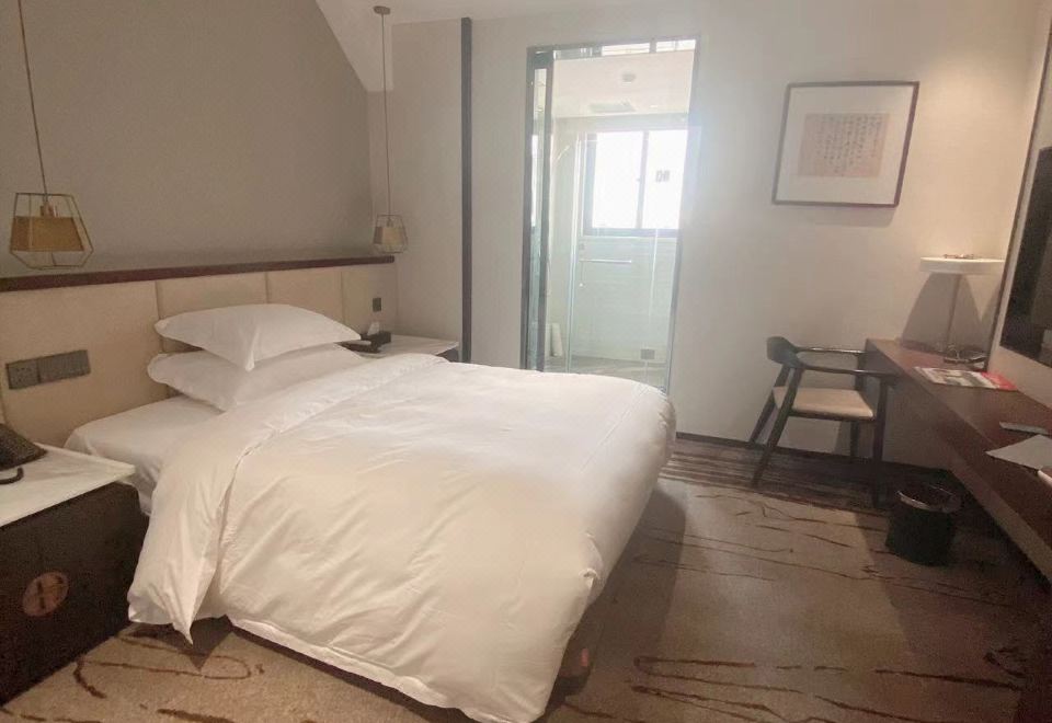 China Calligraphy Mansion Chaohu Chuangyan Base Superior Queen Room