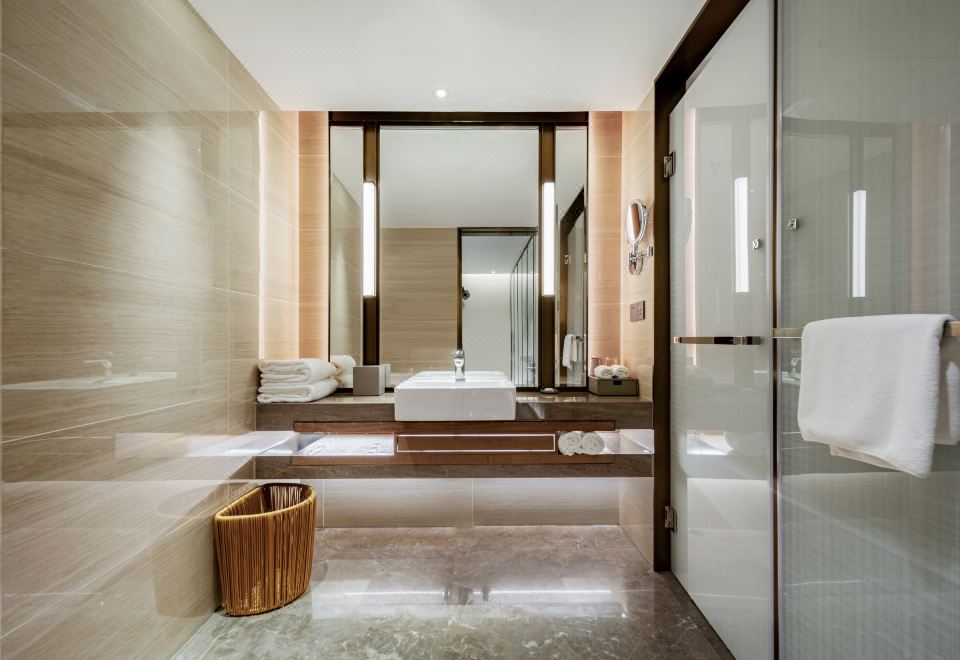 栖云楼躺平治癒大床房（圆床+畅享影音）无窗