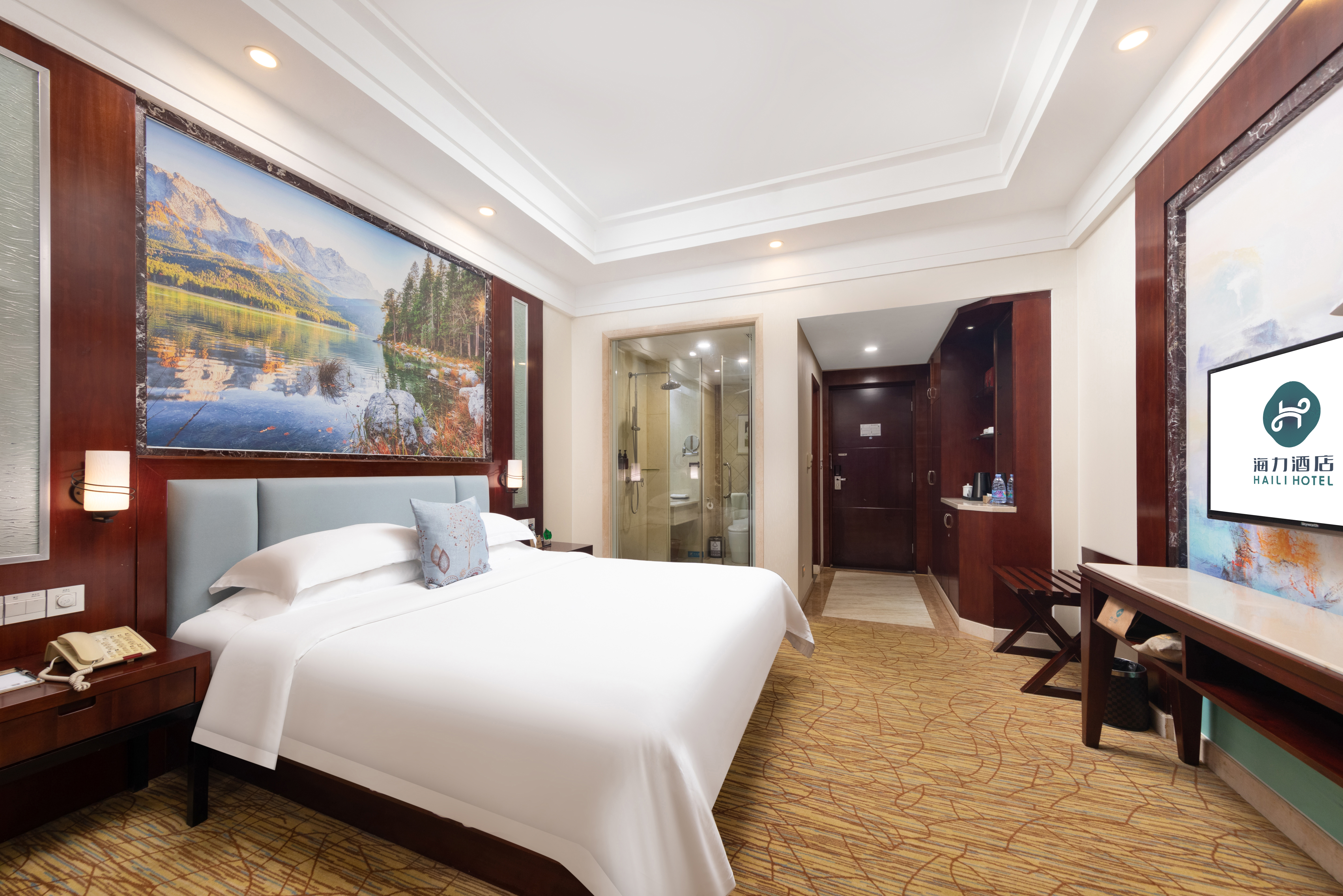 高级大床房（休闲沙发+私享衣橱+通透采光）