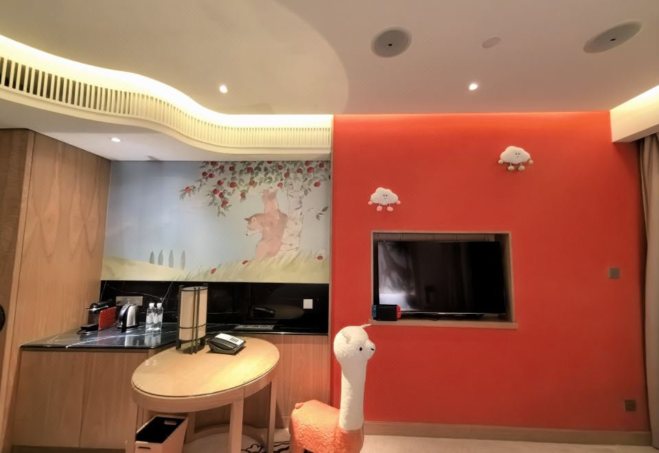 體感遊戲主題雙床房（圓形浴缸·落地窗·獨立陽台）