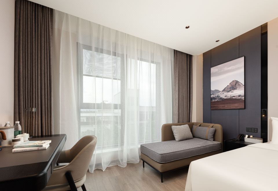 Superior Queen Room