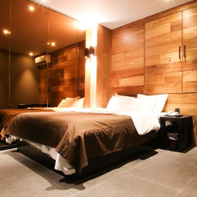 Gold Mirror Room Netflix-Bathtub Random Cheonan Language Urbant Promo Code