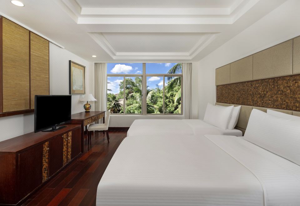 美爵豪華池畔景觀雙床房