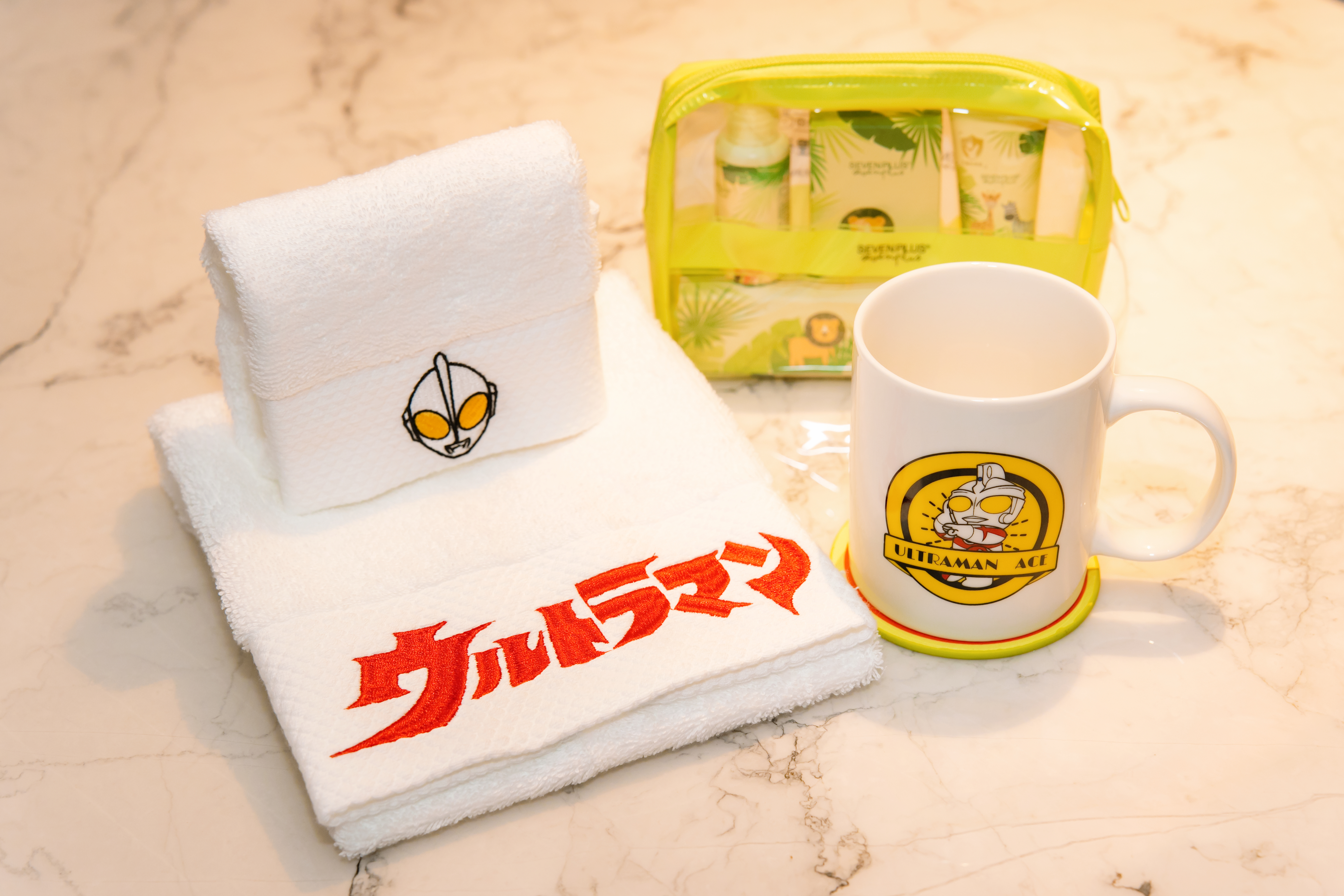 经典奥特曼望海阳台大床房