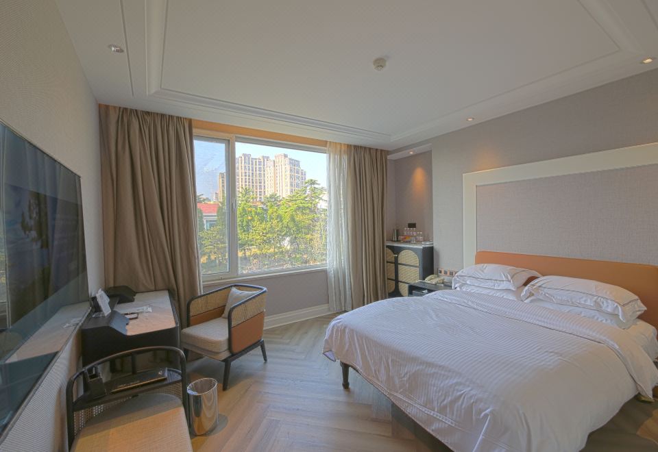SeaView Garden Hotel QingdaoElegant Single Room