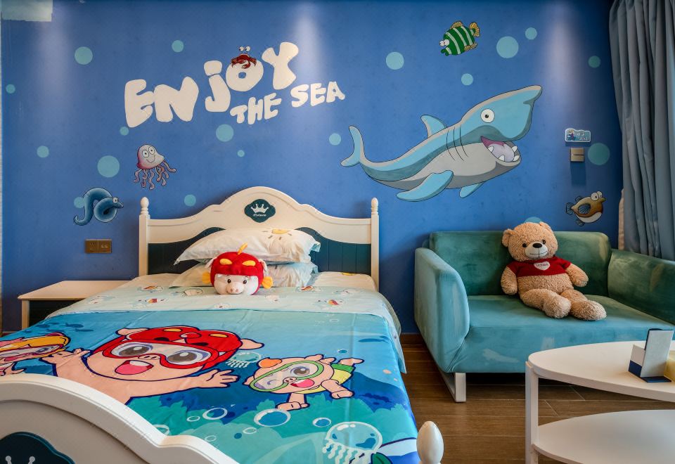 酷芽猪猪侠海景家庭房（子母床）