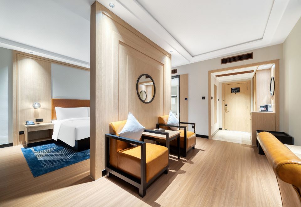FOUR POINTS BY SHERATON ZHOUSHAN DINGHAIDeluxe Suite